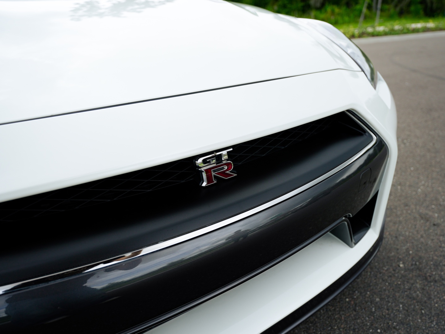 2013 Nissan R35 GTR - Secondary View