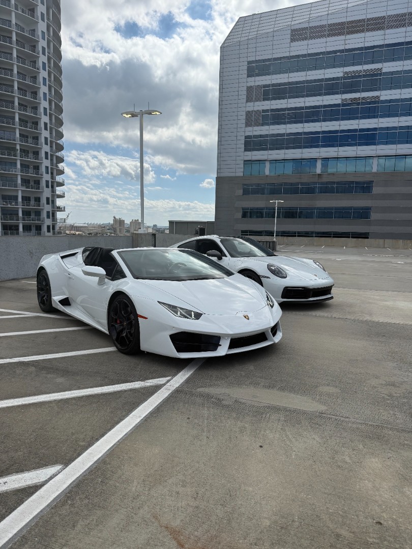 2018 Lamborghini Huracan Spyder - Secondary View