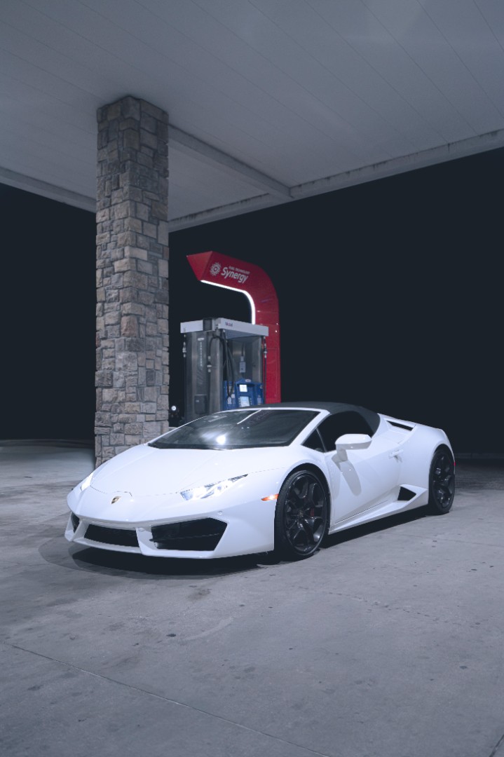 2018 Lamborghini Huracan Spyder - Exotic car rental Tampa Bay